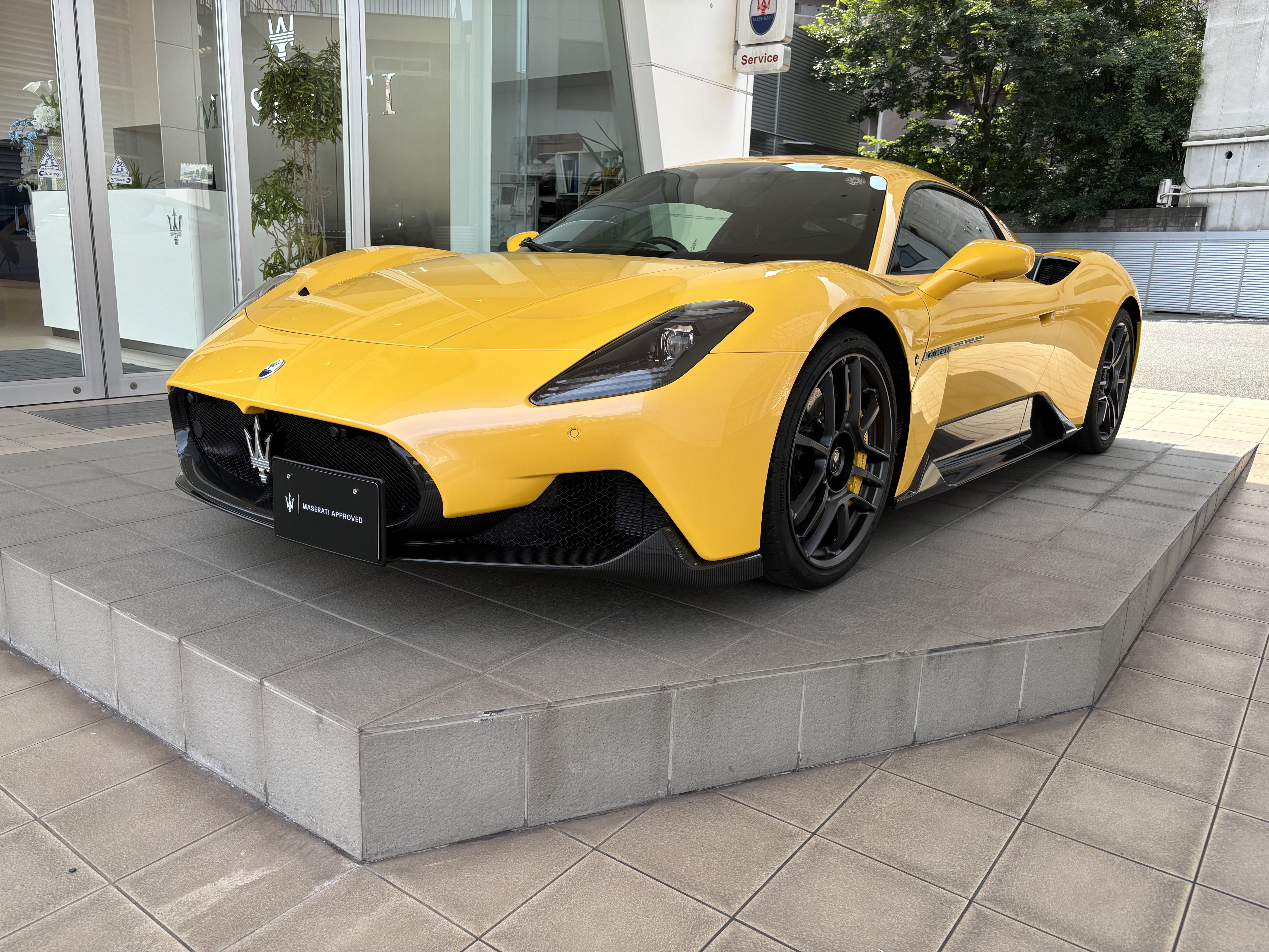 8月末まで「MC20」福山にて展示中！！ - 株式会社ブリッジ(BRIDGE)